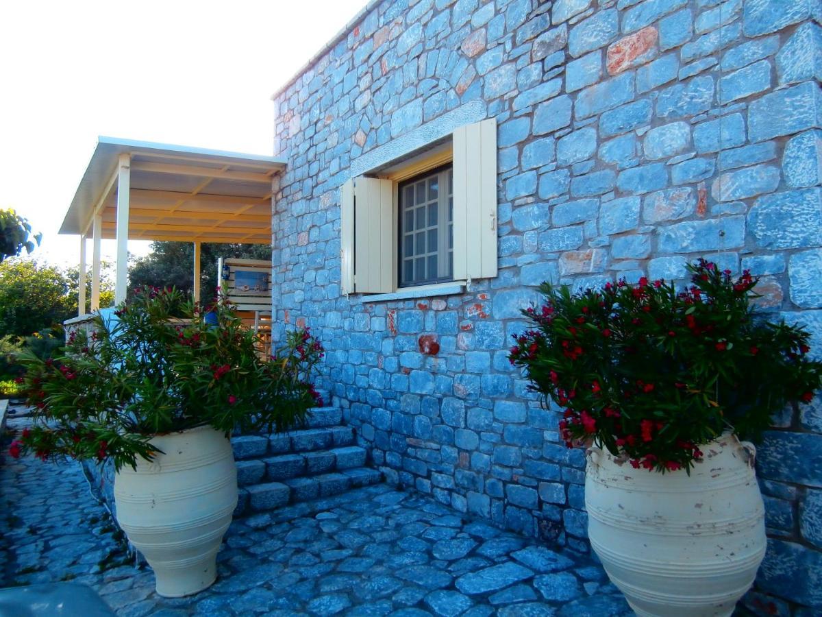 Villa Tzortzakos By Holiday Homes Mavrovoúnion Extérieur photo