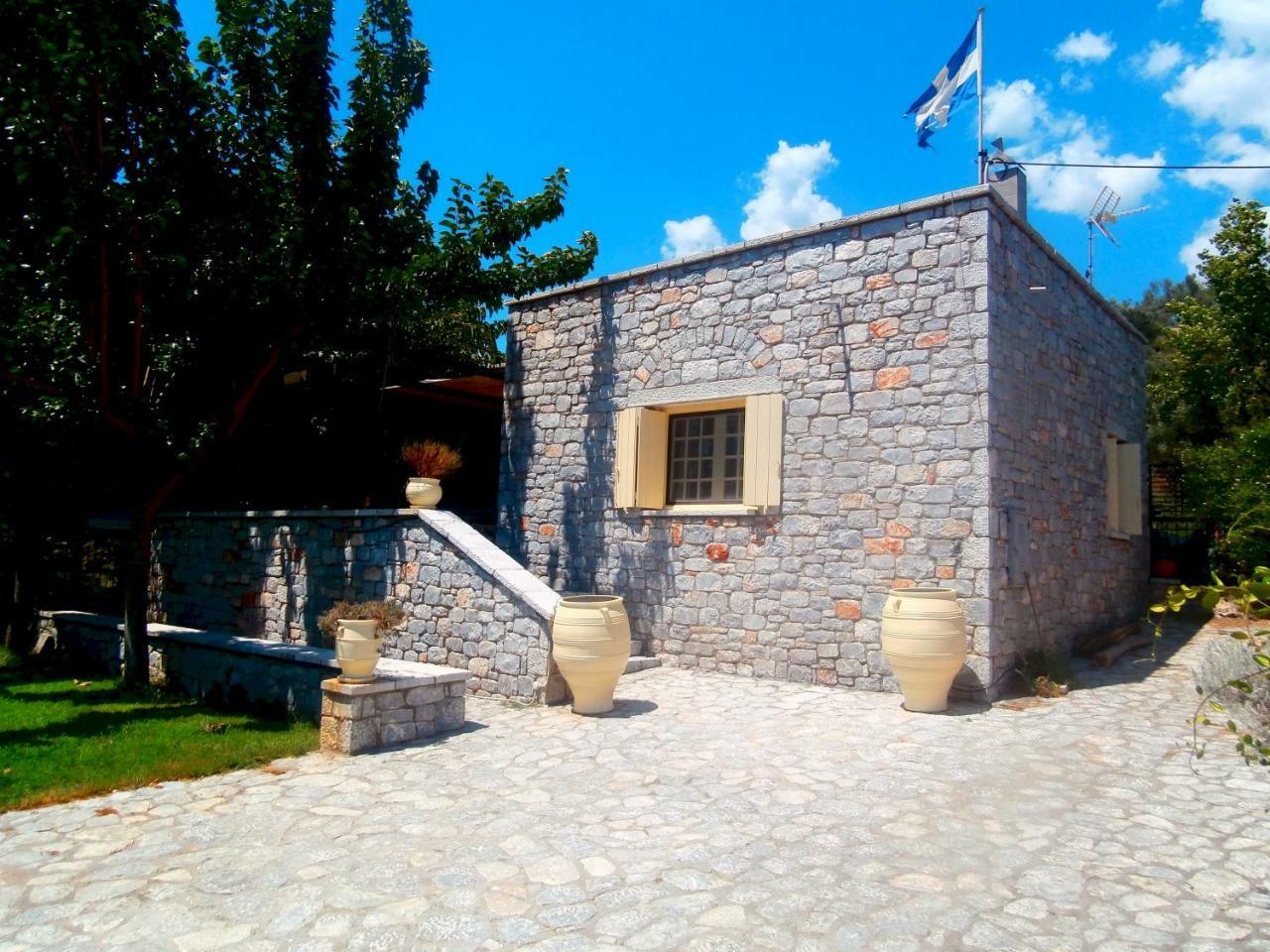 Villa Tzortzakos By Holiday Homes Mavrovoúnion Extérieur photo